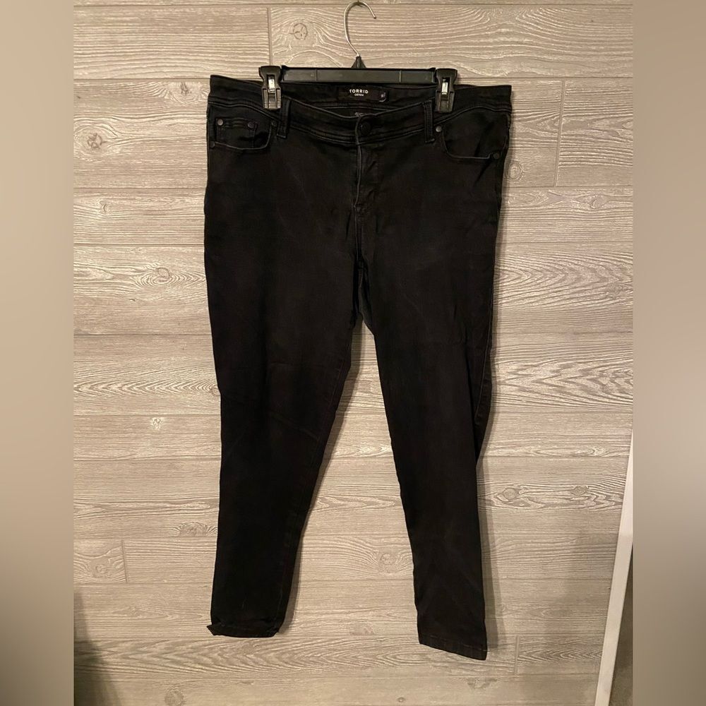 Torrid size 16, black skinny jeans inseam, 30